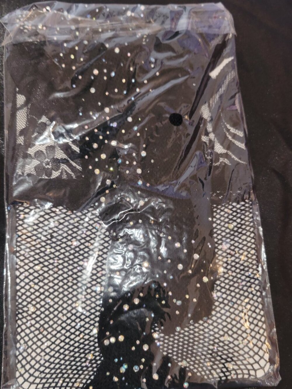 Mysterm item ? Black rhinestone